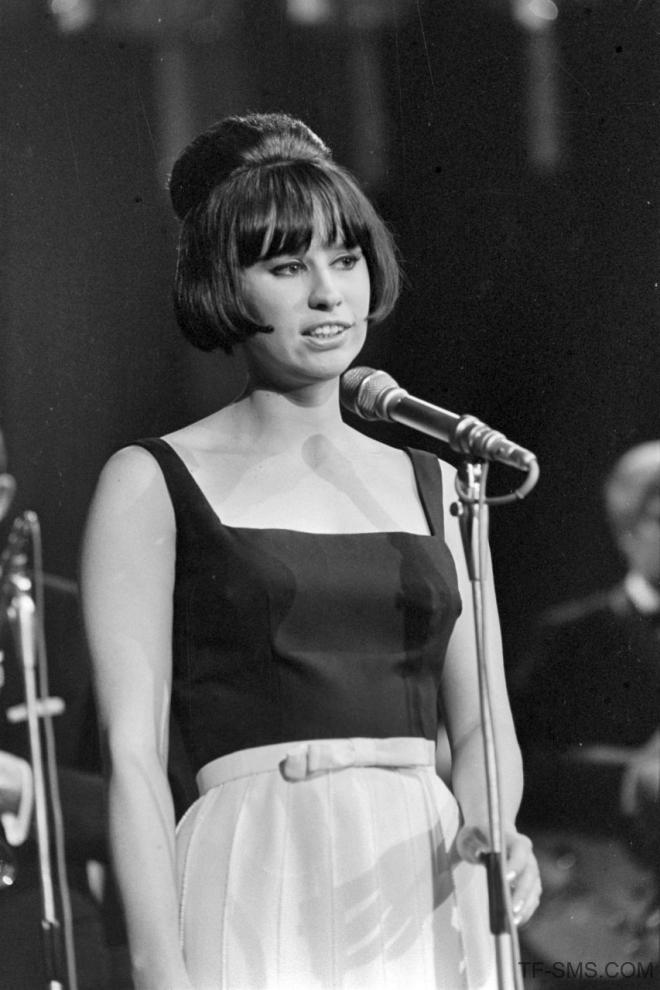 Astrud Gilberto