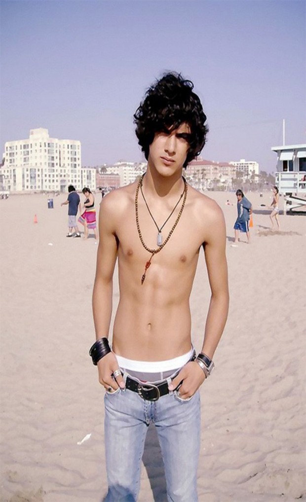 Avan Jogia 