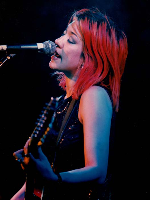 Miki Berenyi 